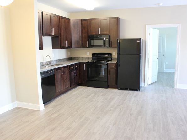 161 Howard Ln APT 202, Harrisonburg, VA 22801