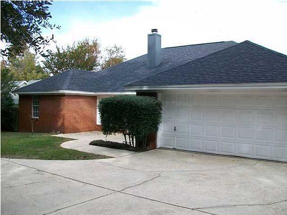 4th image of 1929 Woodbridge Dr
