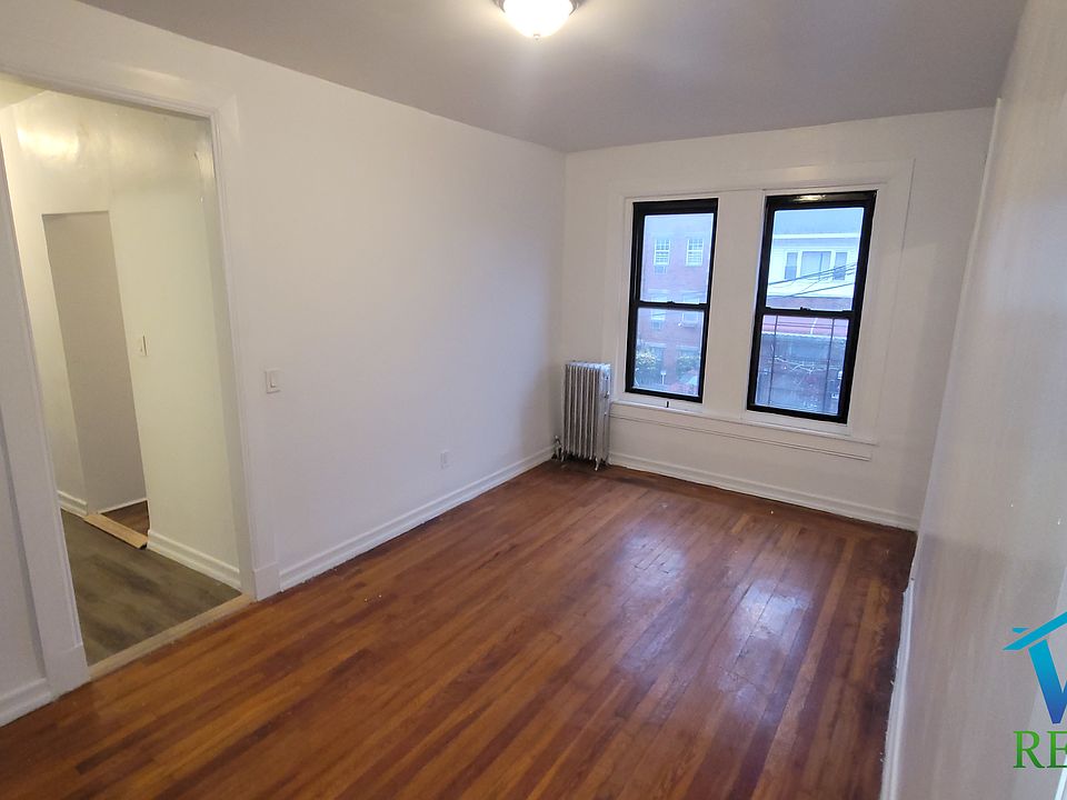1st image of 1841 Mohegan Ave #O5