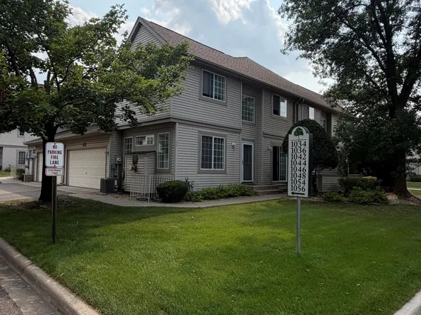 1056 Lovell Ave W, Roseville, MN 55113