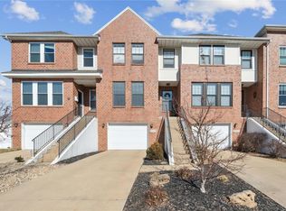5723 Arsenal St, Saint Louis, MO 63139