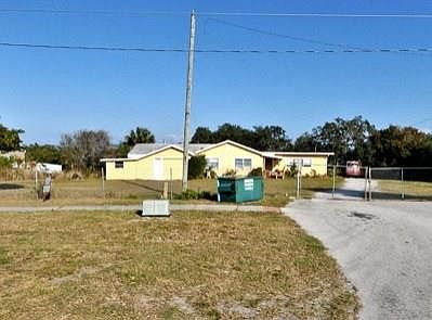1st image of 2910 N Us Highway 1