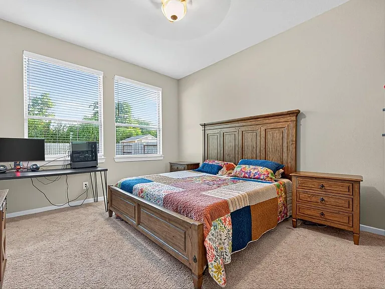 2134 Bluegrass Ln — Photo 13