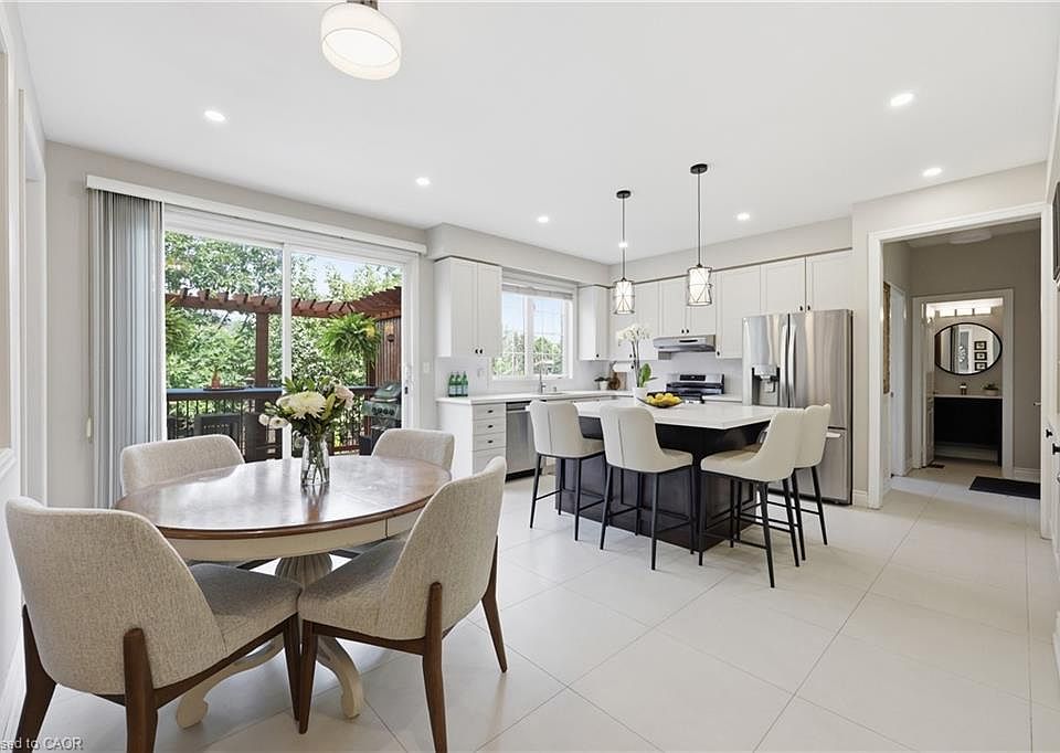 1st image of 2295 Glazebrook Cir