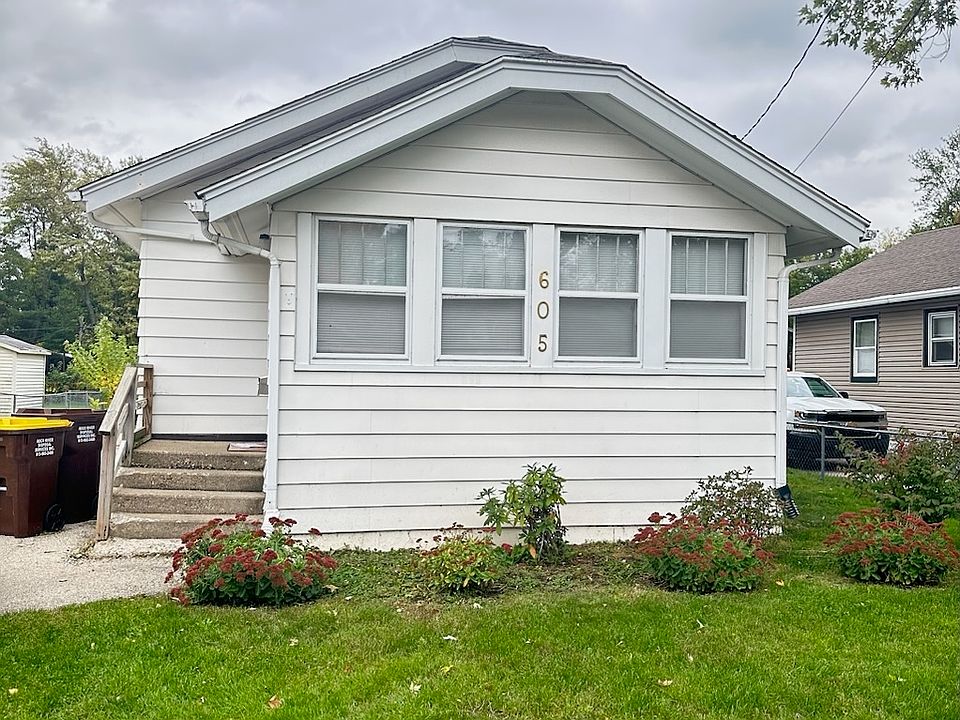 1st image of 605 Lawn Dr
