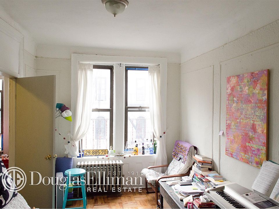 1st image of 177 Thompson St APT 23
