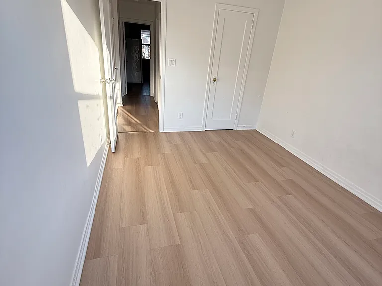 238 Bay 22 St #2 — Photo 4