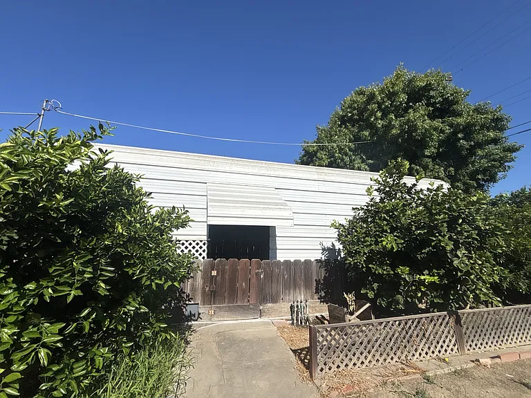 1816 Fallon Ln — Photo 22