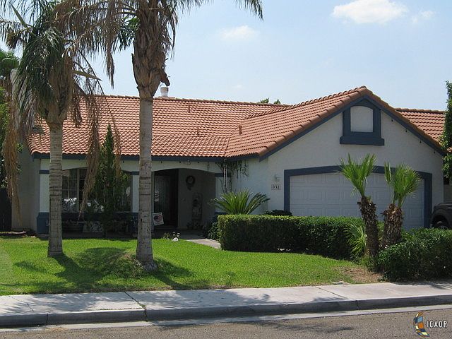 2nd image of 938 Santa Ana St