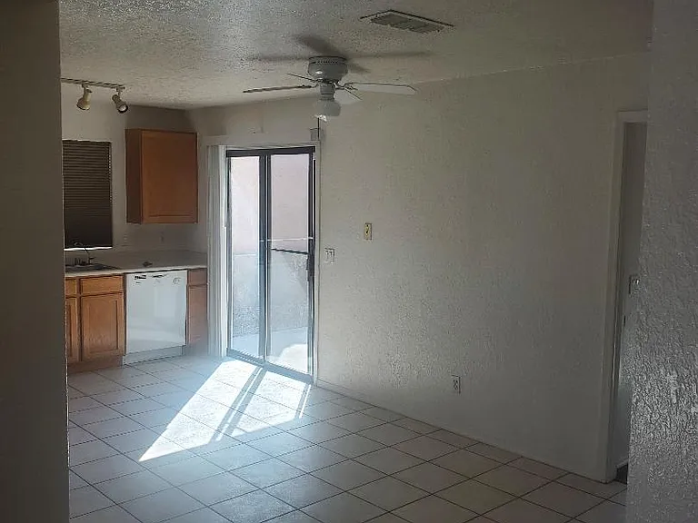 3080 Caliente Dr #102 — Photo 5