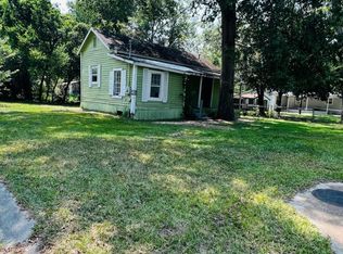 1015 Thomas St, Waycross, GA 31501