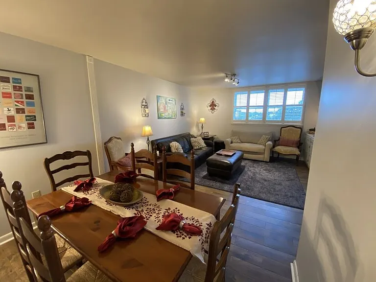 2511 Saint Charles Ave #502 — Photo 6