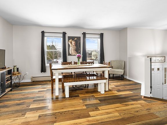 4th image of 5875 Sleepy Hollow Rd