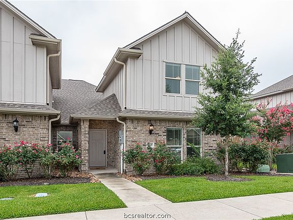 2nd image of 3616 Kenyon Dr