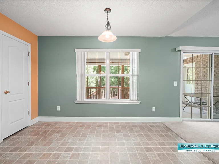 238 Foxchase Way — Photo 11