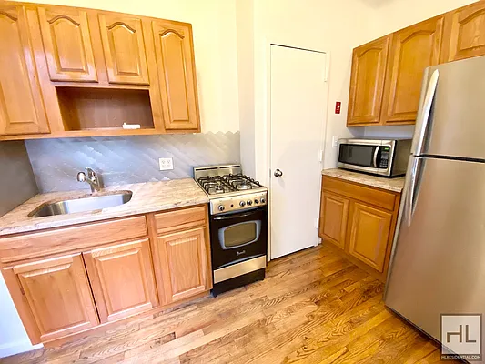 Rented by Highline Residential | media 71