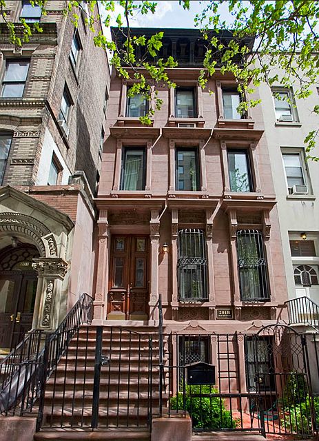 1st image of 249 E 82nd St