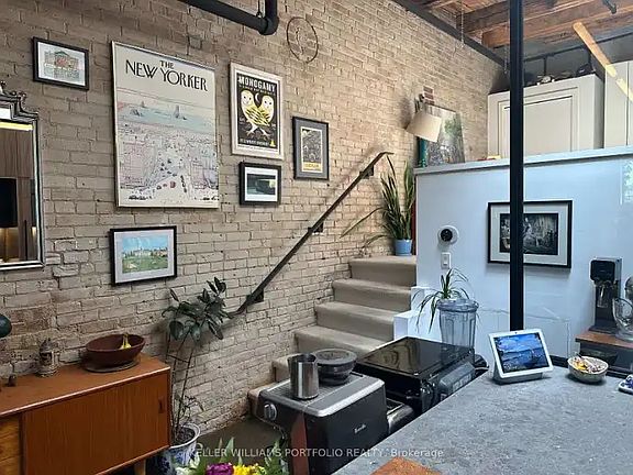 3rd image of 347 Sorauren Ave #122