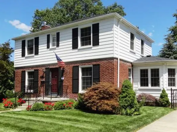 1615 Birmingham Blvd, Birmingham, MI 48009