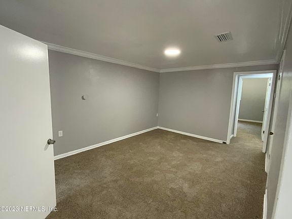 4th image of 2064 MEHARRY Avenue
