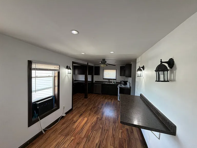 225 W Carroll St #2 — Photo 2