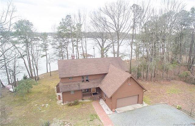 1st image of 60 Sunny Point Dr