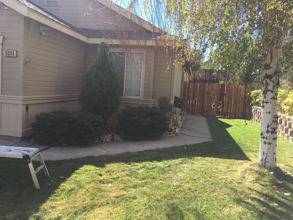Outside front yard. Front is now xeriscaped with DG.