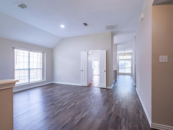 5th image of 10701 Tallahassee Dr