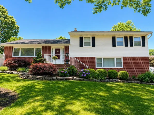 554 Gold St, Toms River, NJ 08753