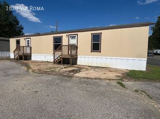 1630 Via Roma Dr, Memphis, TN 38127