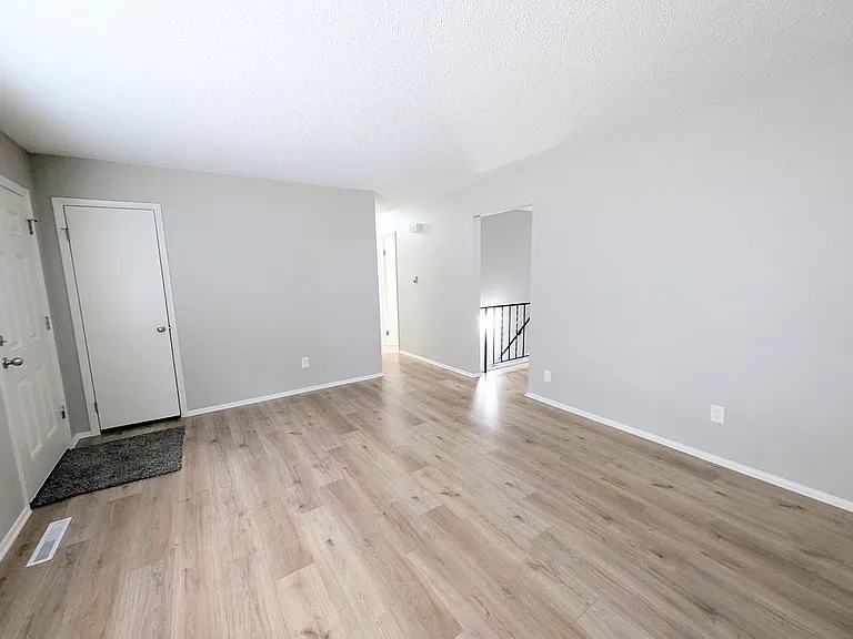 2511 Launcelot Ct — Photo 5