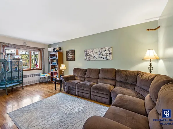 8846 Bay 16 St, Brooklyn, NY 11214
