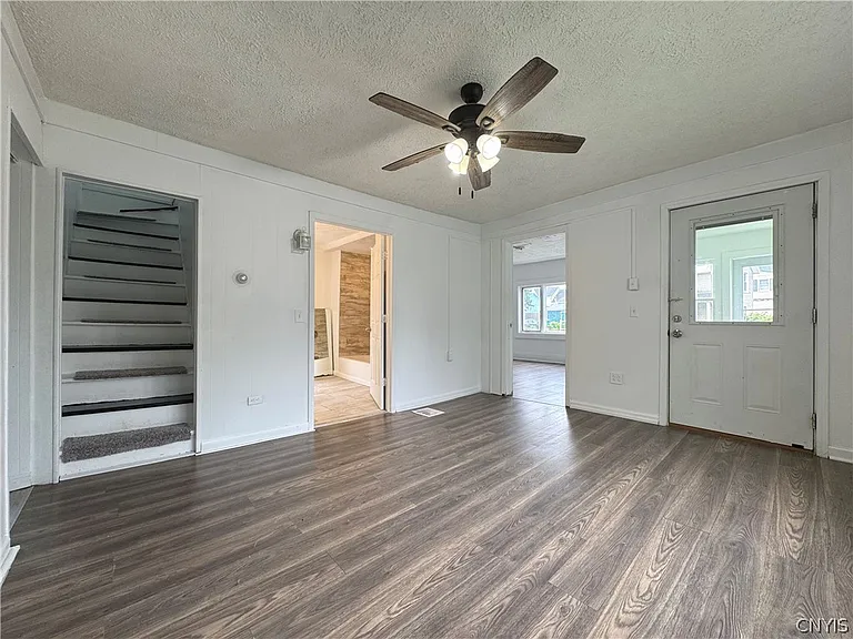 318 W Hoard St — Photo 7