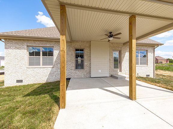 4th image of 108 Hereford Farms