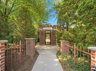 100 Palisade Ave #B31, Englewood, NJ 07631