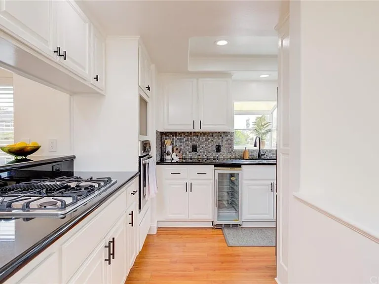 314 Penn St — Photo 17