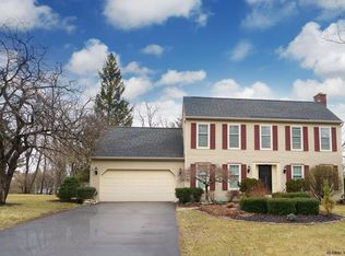 35 Saint Agnes Ln, Albany, NY 12211