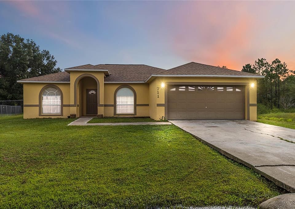 1st image of 711 CARACARA COURT