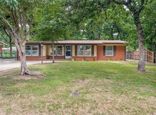 1305 W Lavender Ln, Arlington, TX 76013