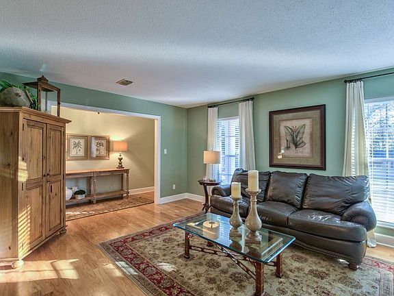 5th image of 3506 Kilkenny Dr E