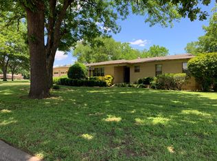 7009 Deville Dr, North Richland Hills, TX 76180