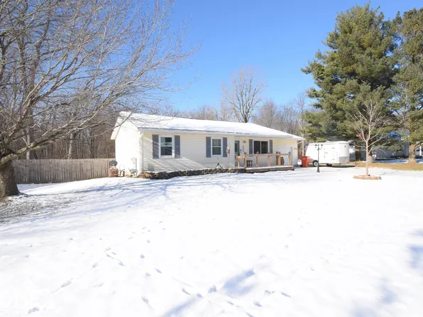 13332 Heather Ln, Perry, MI 48872