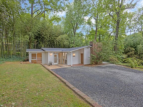 2nd image of 1800 Drury Ln