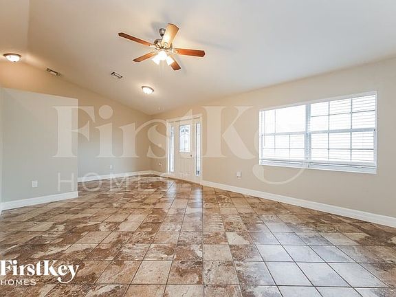 3rd image of 2610 45th St W