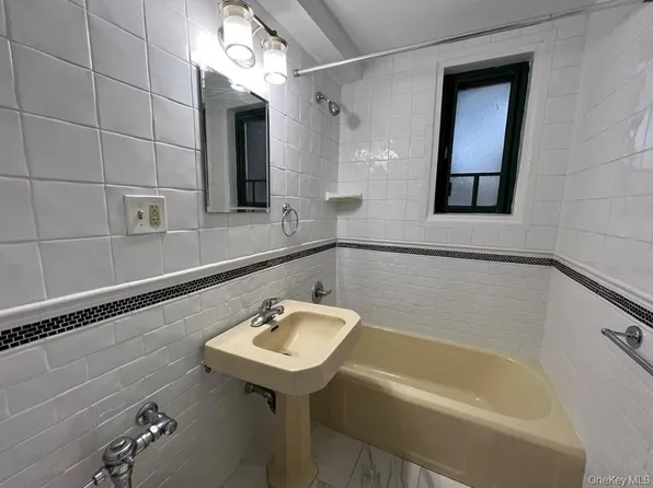 1735 Purdy Street #2B, Bronx, NY 10462