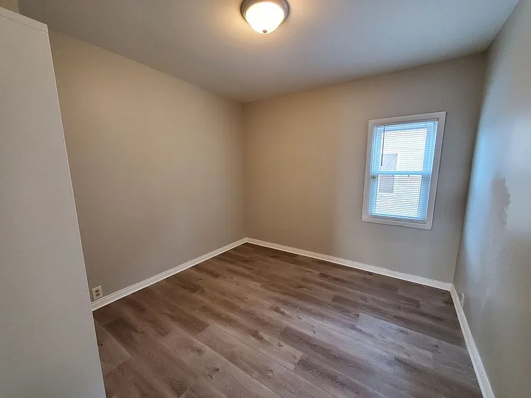 112 Fairbanks St NE — Photo 17