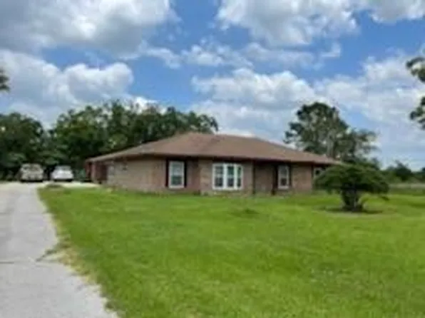 318 County Road 296d, Alvin, TX 77511