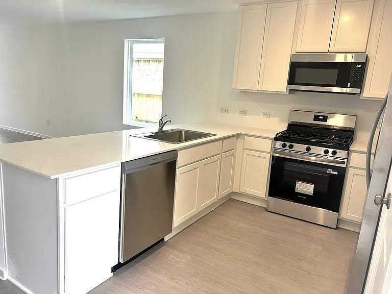 26807 Vanilla Pearls Ln — Photo 5