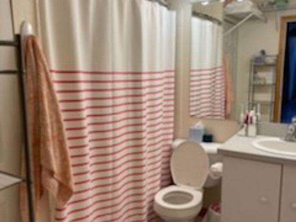 5th image of 1827 N Clybourn Ave APT 2