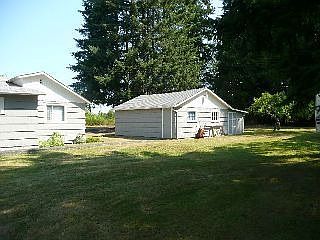 CLOSE IN .. PUYALLUP